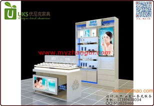 家居展示藝術 化妝品中島柜與母嬰飾品木制展柜的完美融合